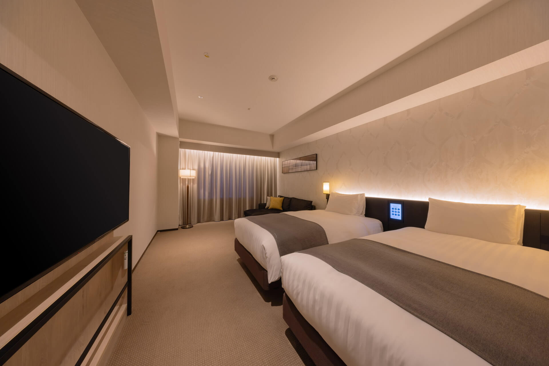 PREMIUM ROOM | リーベルホテル大阪